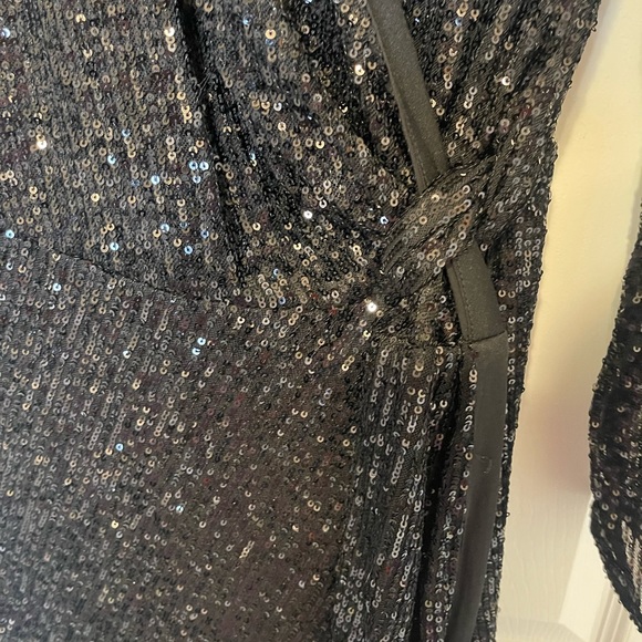 H&M sequin wrap midi dress - Picture 6 of 6